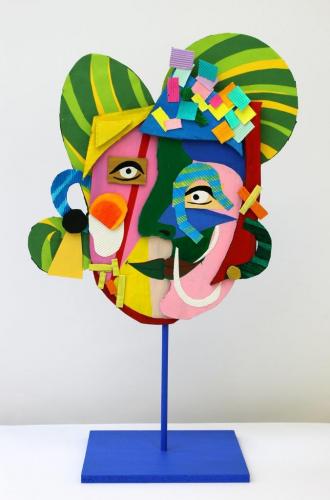 Frauenkopf, dreidimensional in Anlehnung an Pablo Picasso gestaltet (Pappe, Acrylfarbe, Tonkarton, Holz), HOPP´s MAL Kunstschule